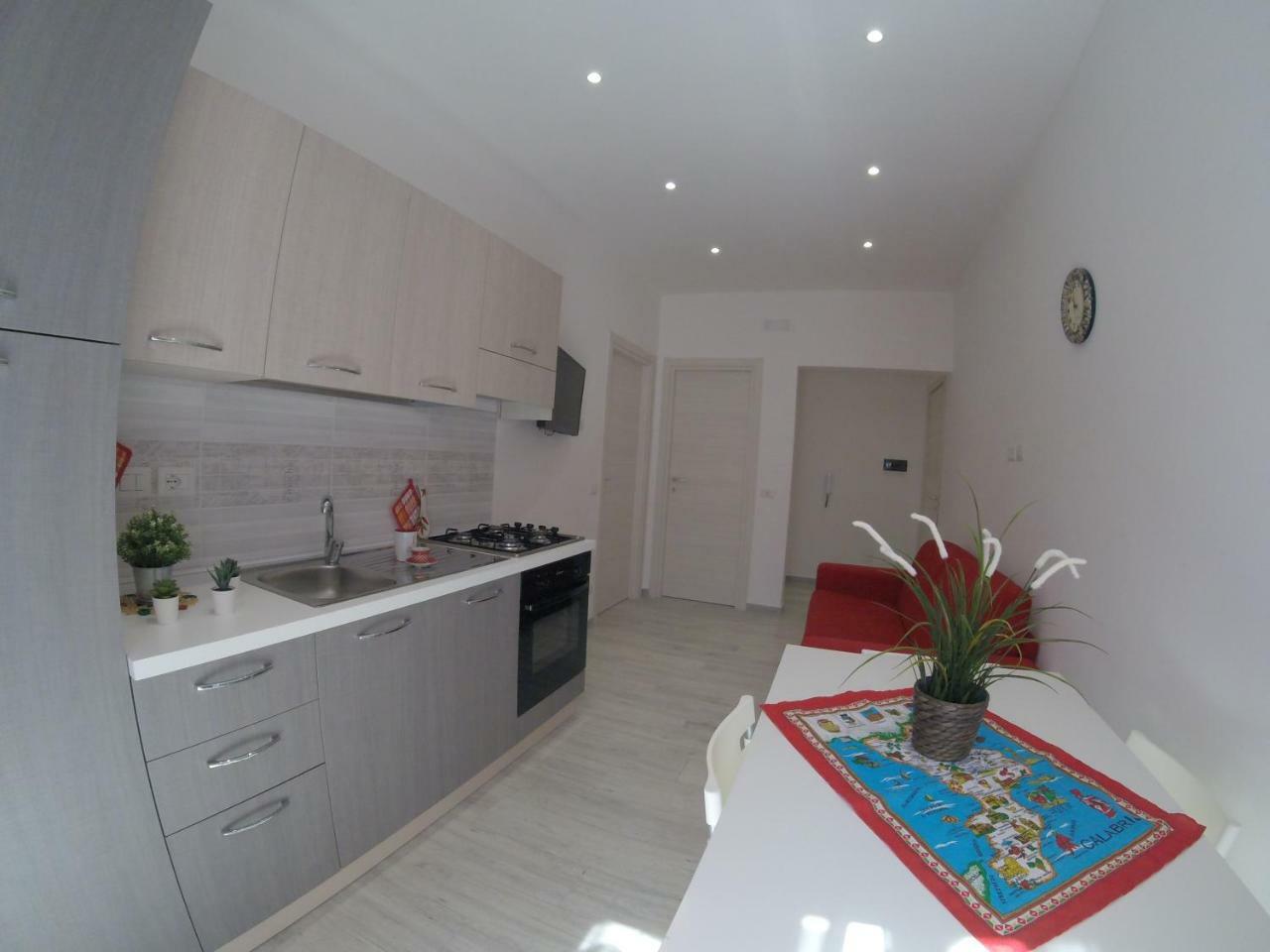 Oudeis Holidays Apartments تروبيا المظهر الخارجي الصورة