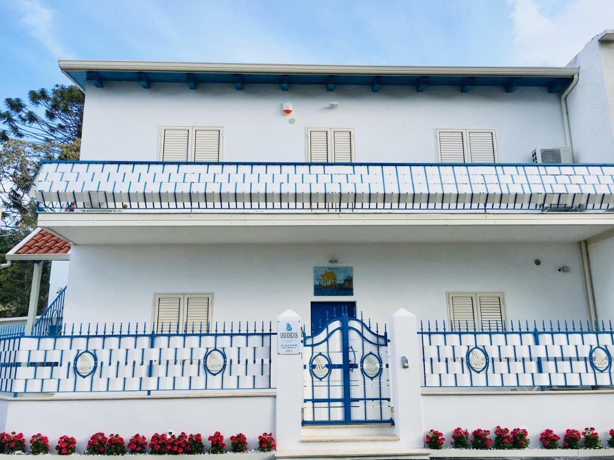 Oudeis Holidays Apartments تروبيا المظهر الخارجي الصورة